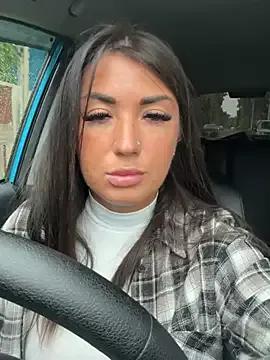 RuslanaXX on StripChat