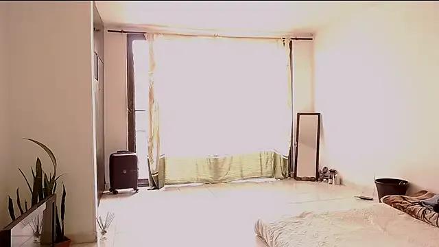 saara_johnson496 on StripChat 