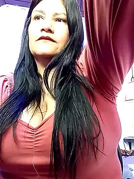 Freechat salomexlove_20 on StripChat