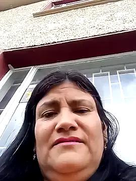 Freechat salomexlove_20 on StripChat