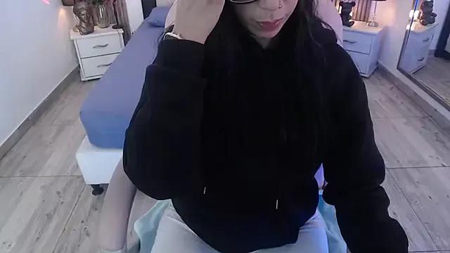 Group Sam_mansson66 on StripChat