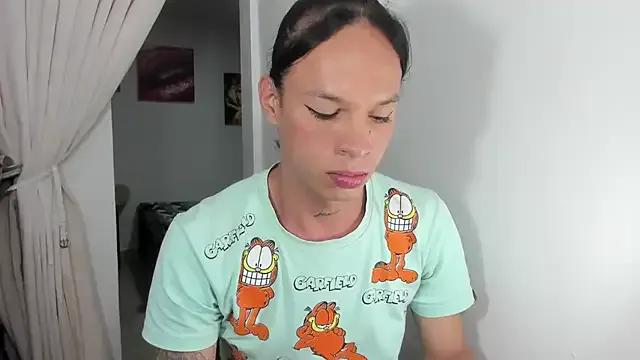 sara_slut21 on StripChat 