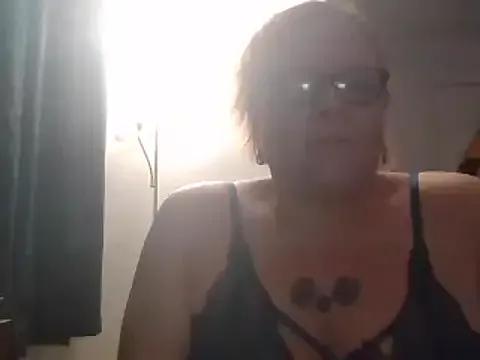 Freechat ScrawburryBBW on StripChat