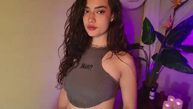 SeleneeEvanss on StripChat 