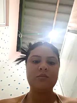 Freechat sexy-latin10 on StripChat