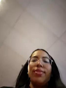 SheenaBrooke on StripChat 