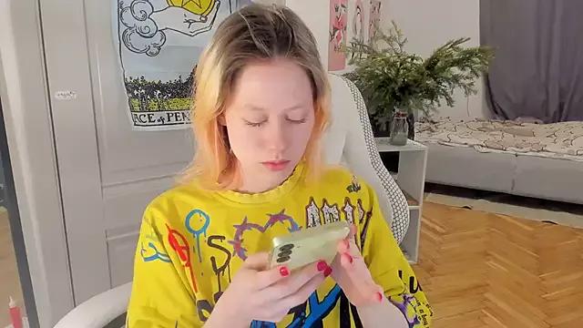 Silly__Milly on StripChat 