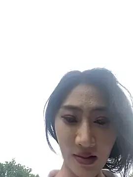 so-linger on StripChat