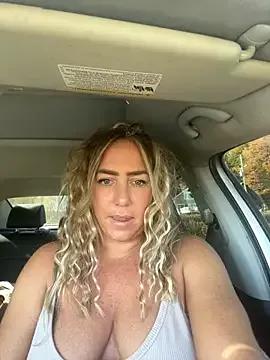 sunshinekisses on StripChat 