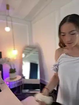 SweetieSinXXX on StripChat 