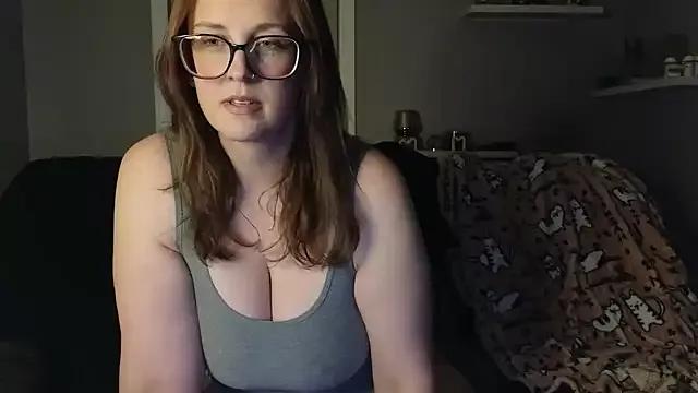 Private TheBustyHouseWife on StripChat