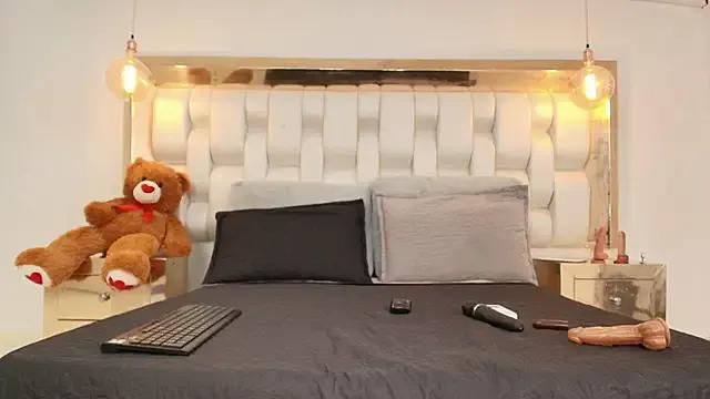 Tiifany_Baker on StripChat 