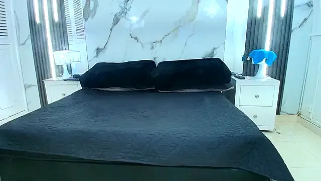 Tiifany_Baker on StripChat 