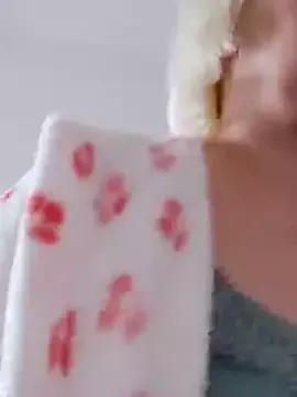 Freechat VikaKing on StripChat