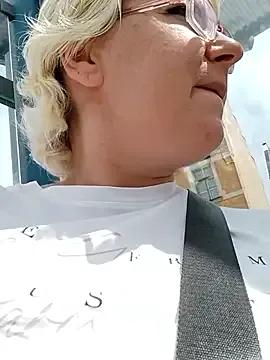 Freechat VikaKing on StripChat