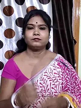 Freechat yoursweety09 on StripChat