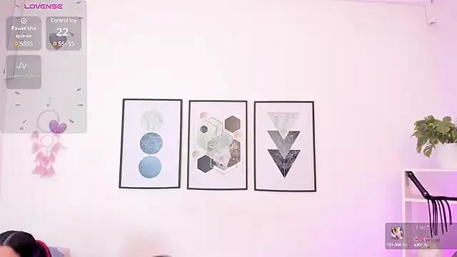 Freechat yunna7 on StripChat