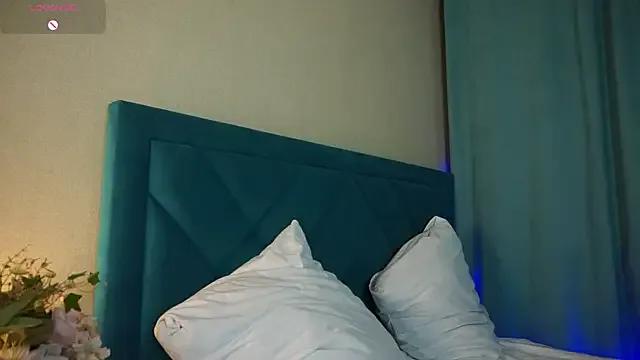 Freechat ywixos on StripChat