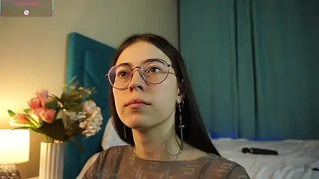 ywixos — take off my shorts