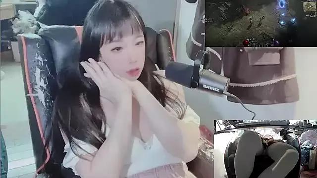 Group z23002 on StripChat